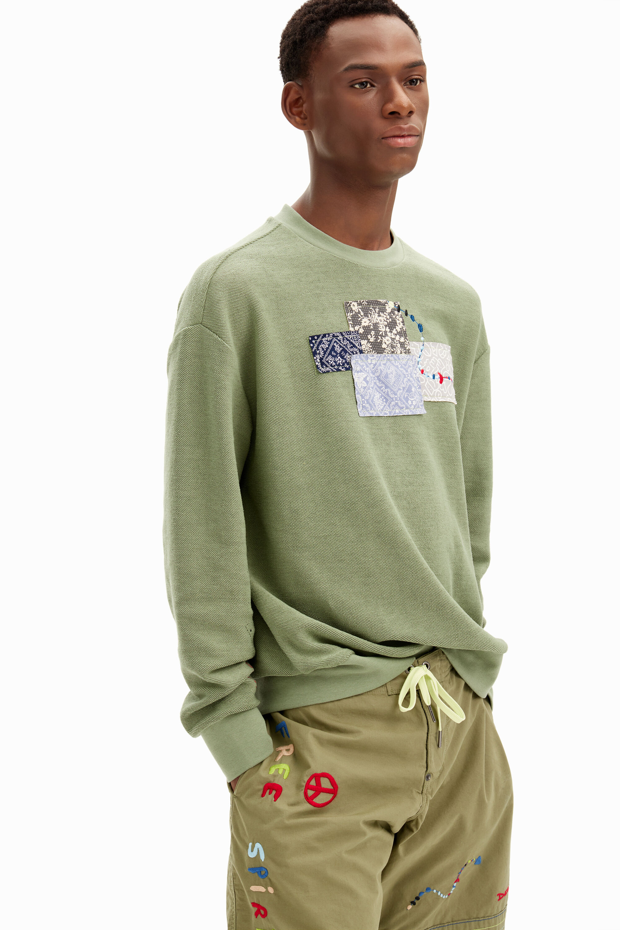 Plain sweatshirt with cutouts. I Desigual.com