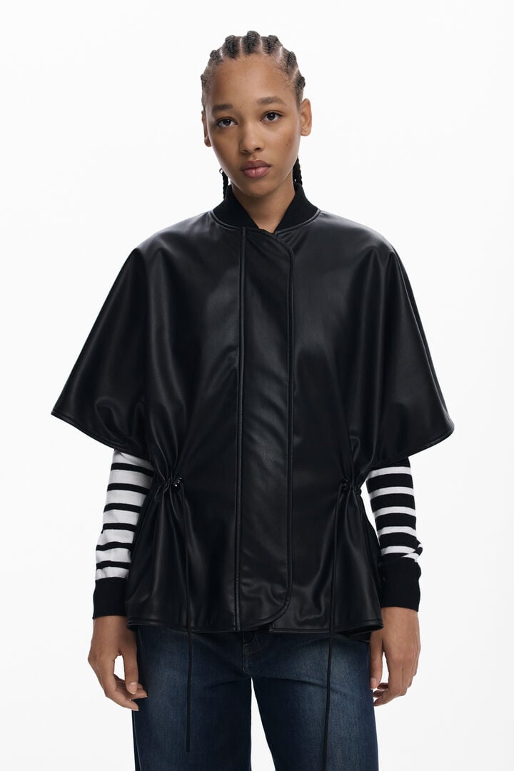Poncho effet cuir à reliefs