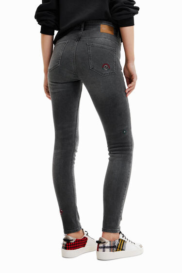 Embroidered skinny push-up jeans | Desigual