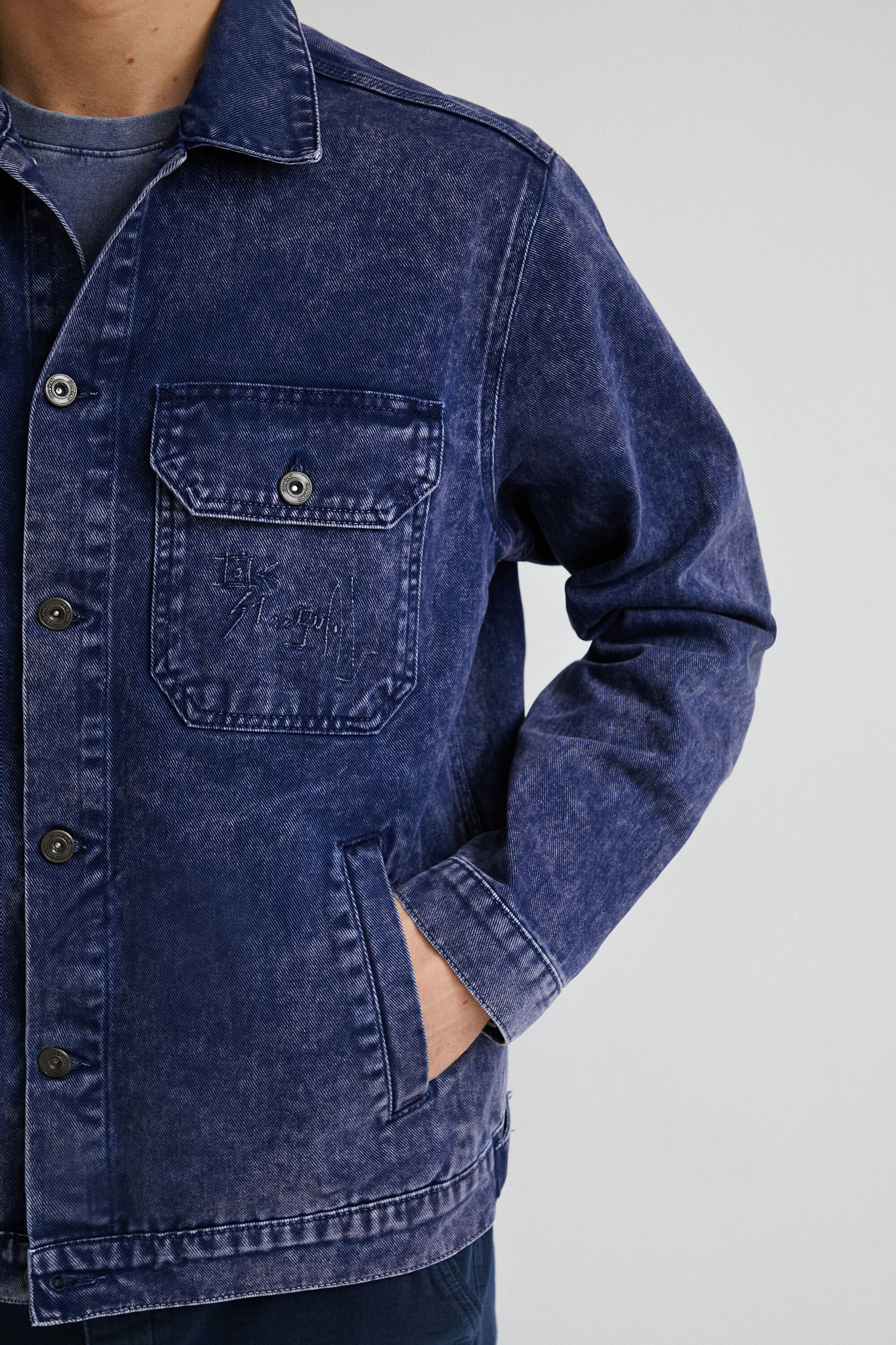Giacca di jeans lavaggio consumato | Desigual.com