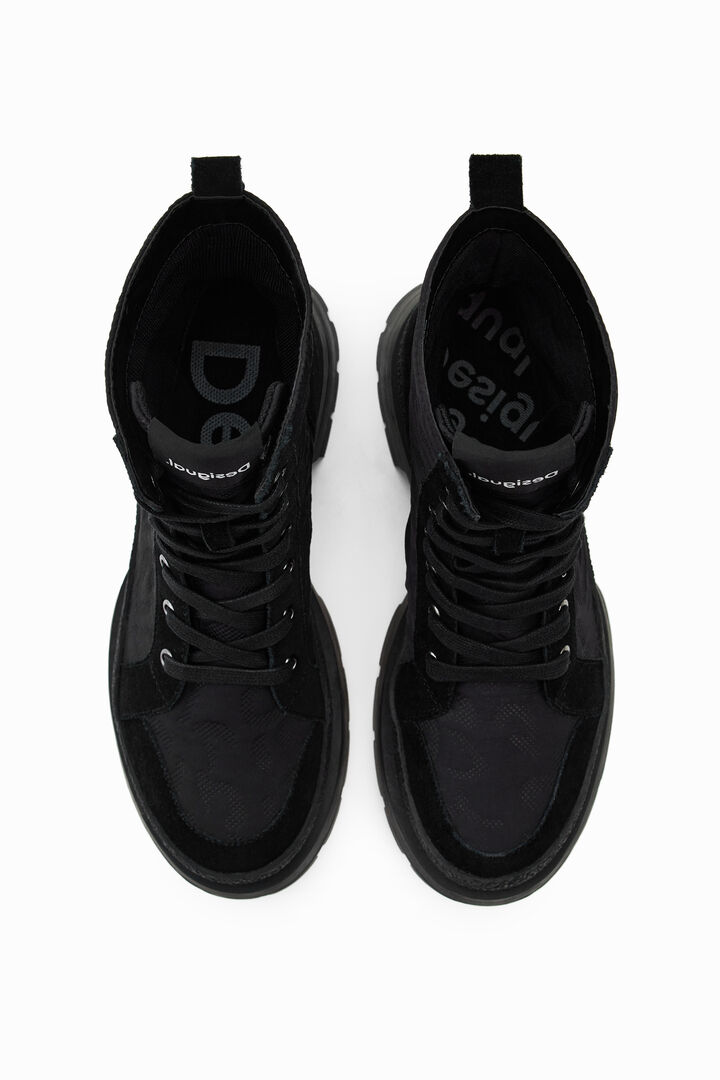 Bota cordons efecte lleopard | Desigual