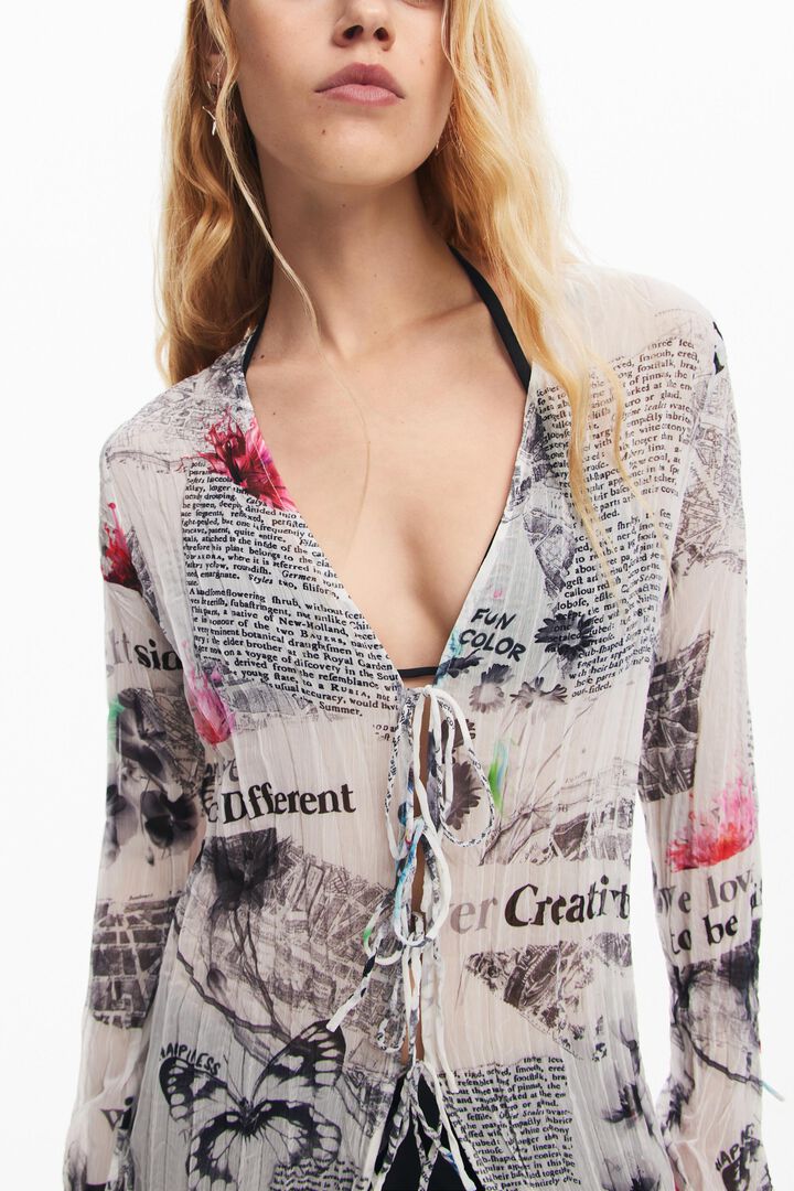Lange Bluse mit Zeitungsdruck | Desigual