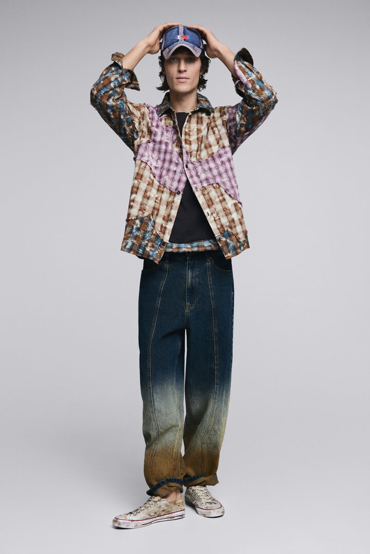 Pantalón vaquero bajo puño