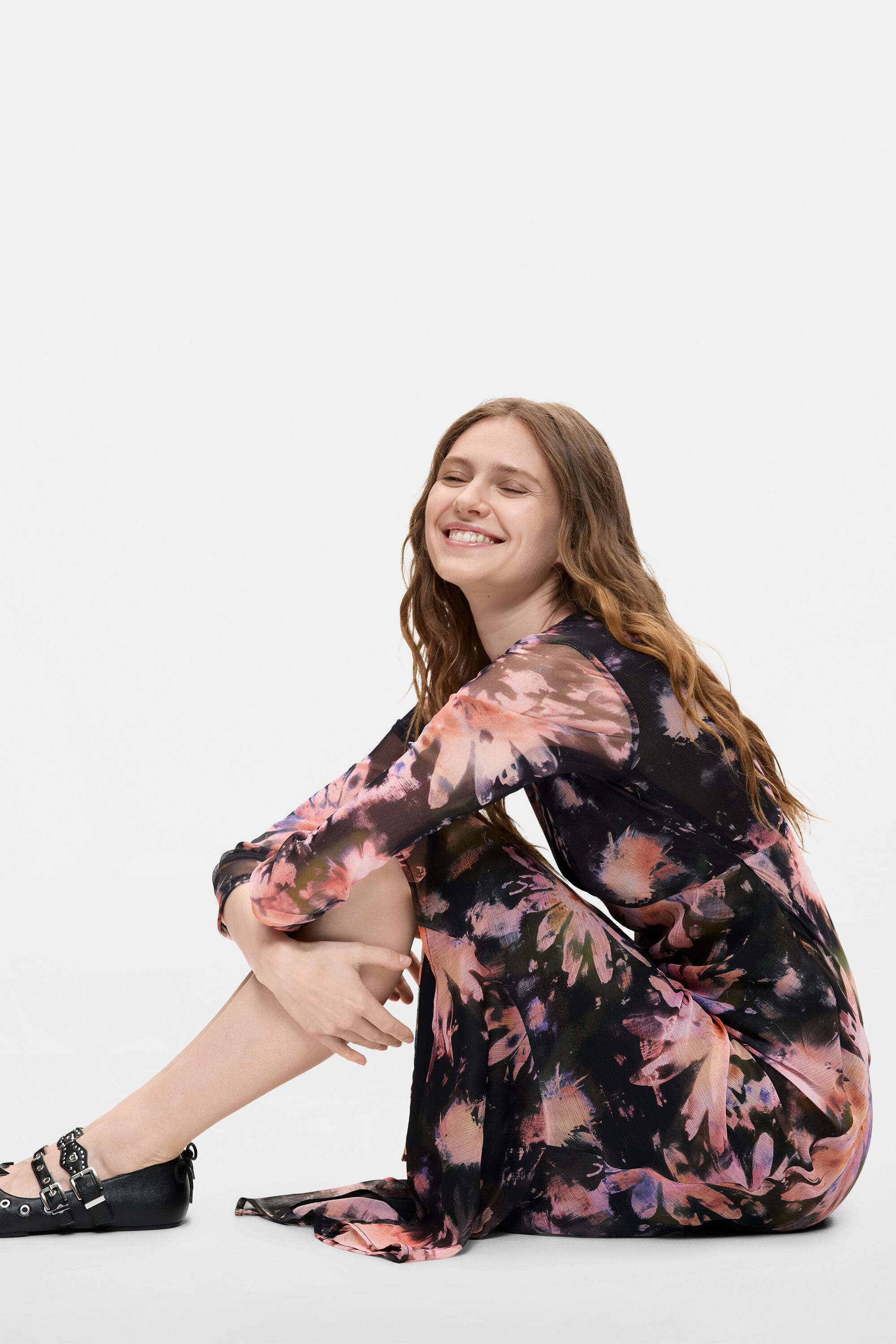 ミディ丈の長袖ワンピース 黒 女性用 I Desigual.com