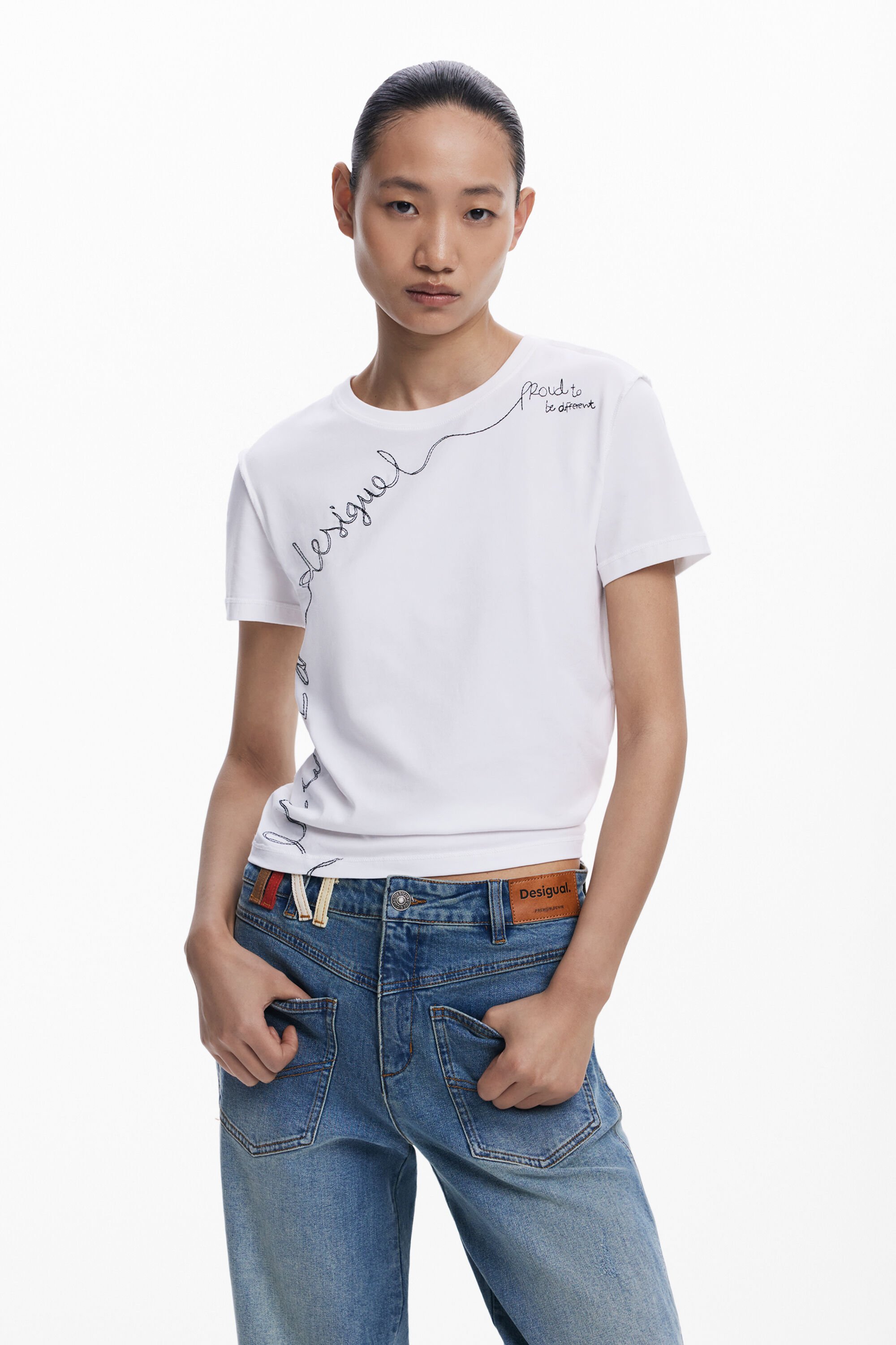 T-shirt met geborduurde zin