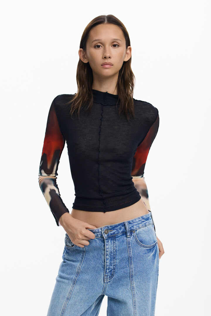 T-shirt with transparent sleeves