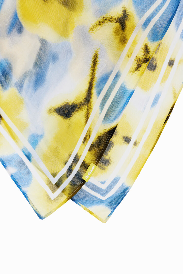 Rectangular floral foulard | Desigual