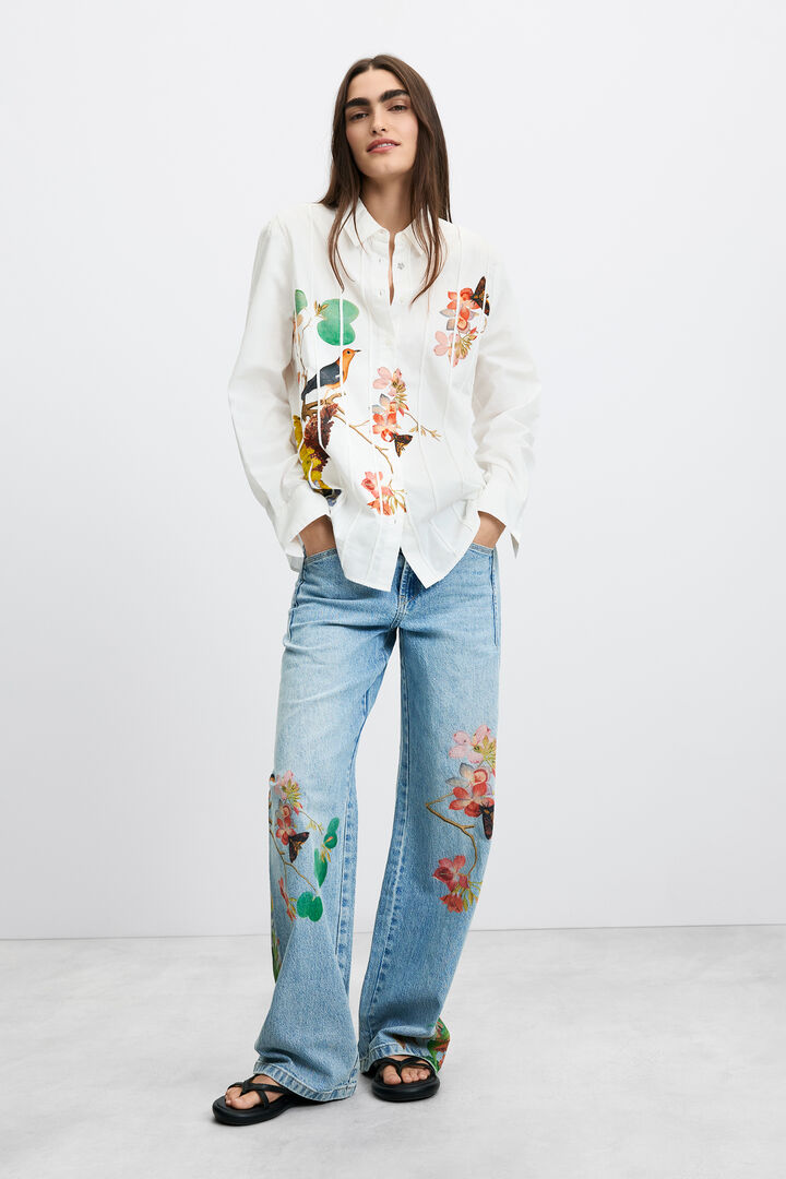 Pantalon en jean culotte &agrave; fleurs