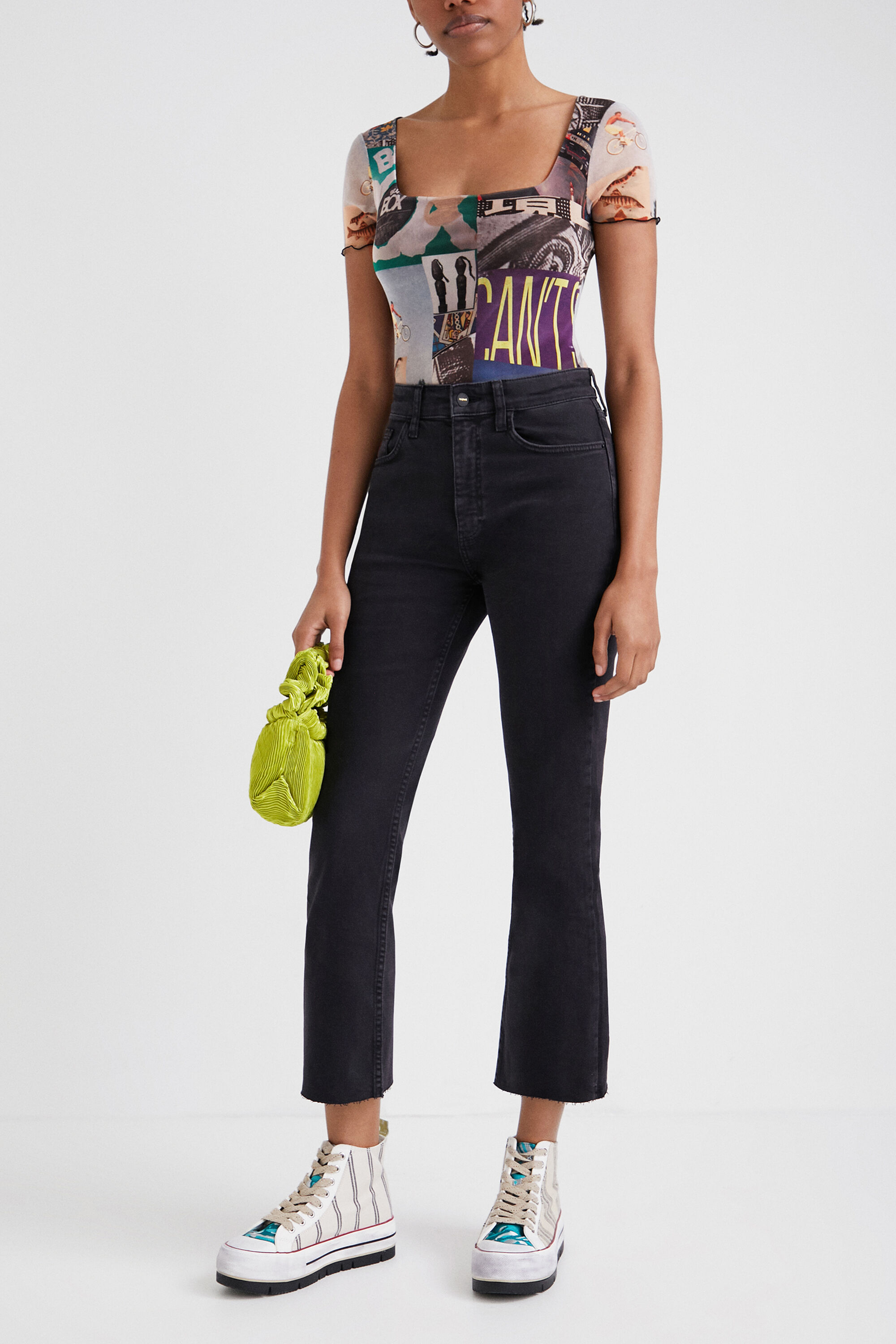 Jeans alla caviglia a campana | Desigual.com