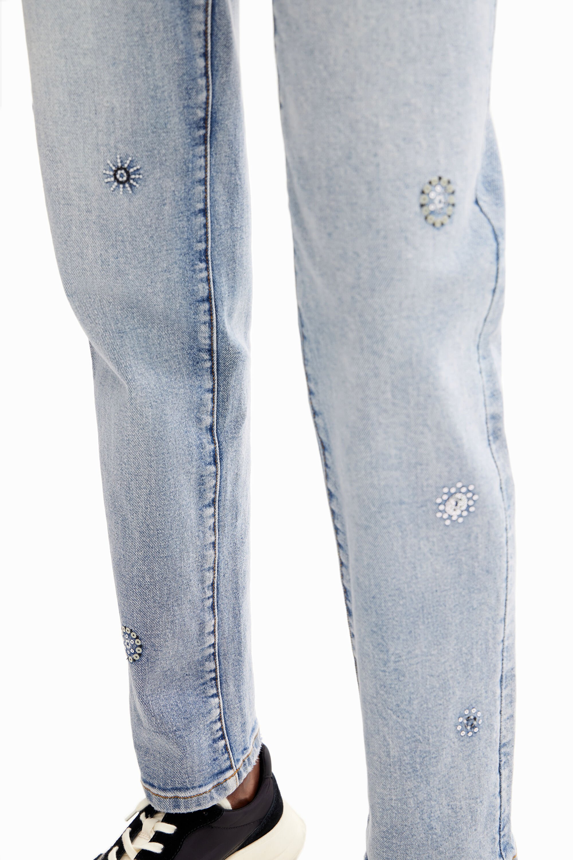 Straight appliqu d jeans