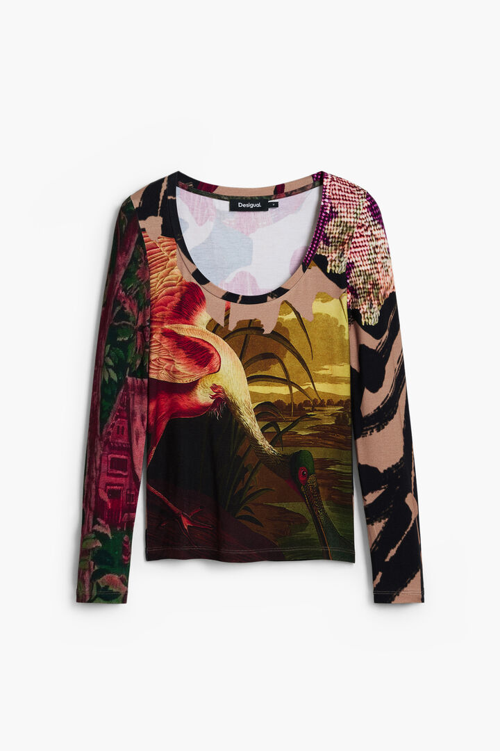 T-shirt designed by Mr. Christian Lacroix | Desigual