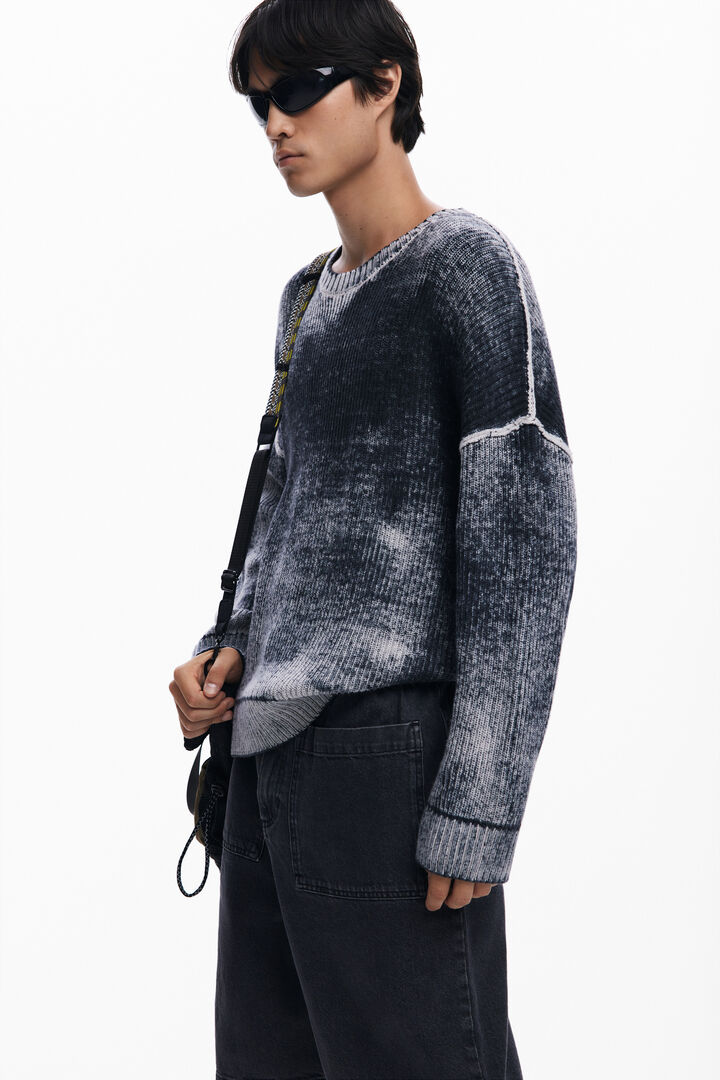 Distressed knit sweater | Desigual