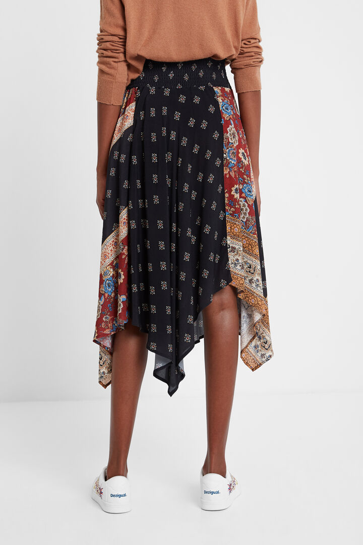 Falda evasé patch asimétrica | Desigual