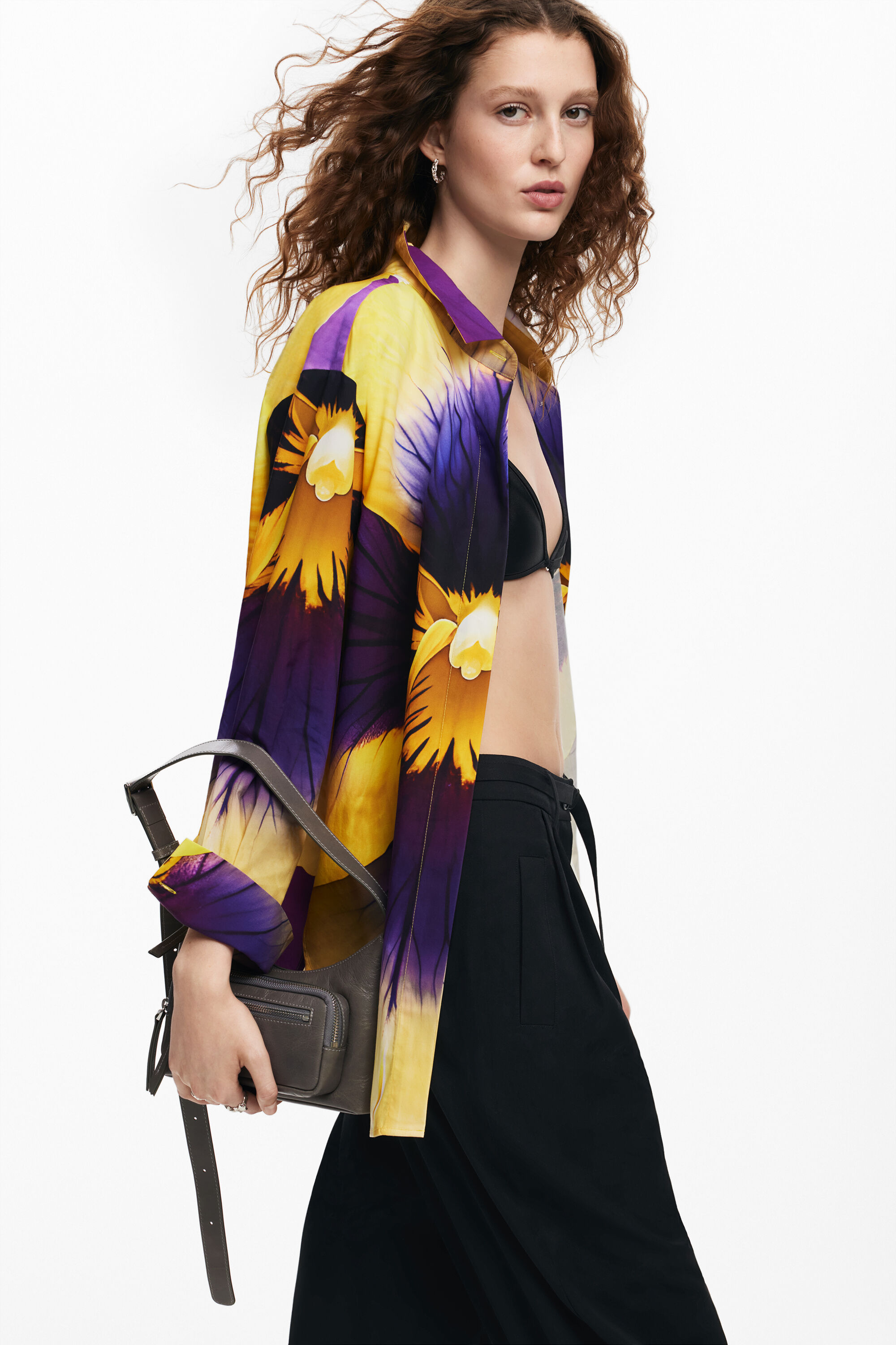 デシグアル Desigual M. Christian Lacroix 蘭モチーフ ショート