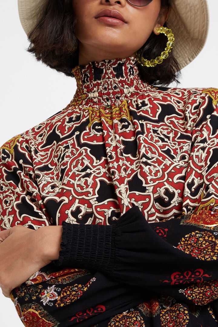 Viscose blouse with high neck and stretch cuffs | Desigual