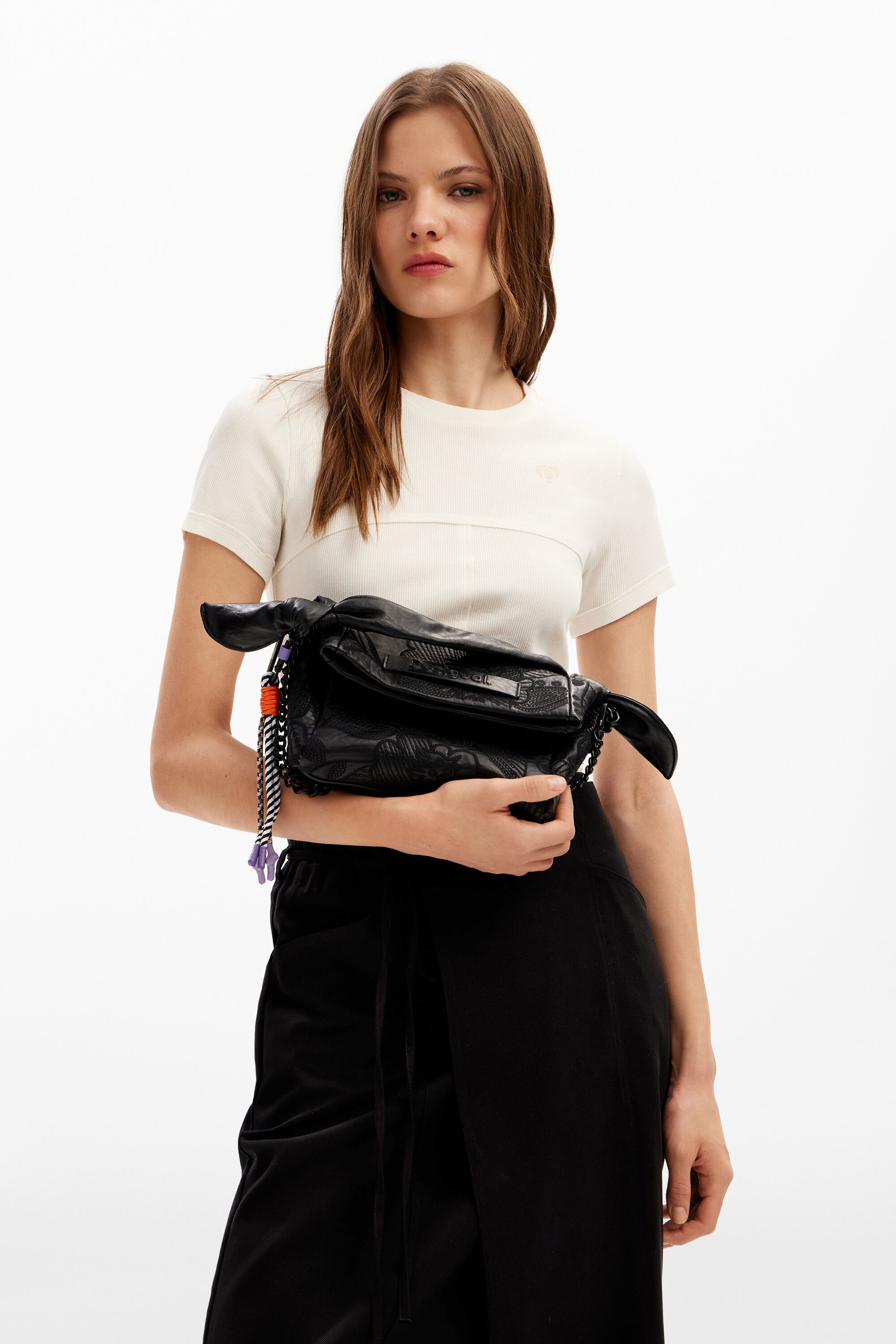 Bolso desigual sales flores