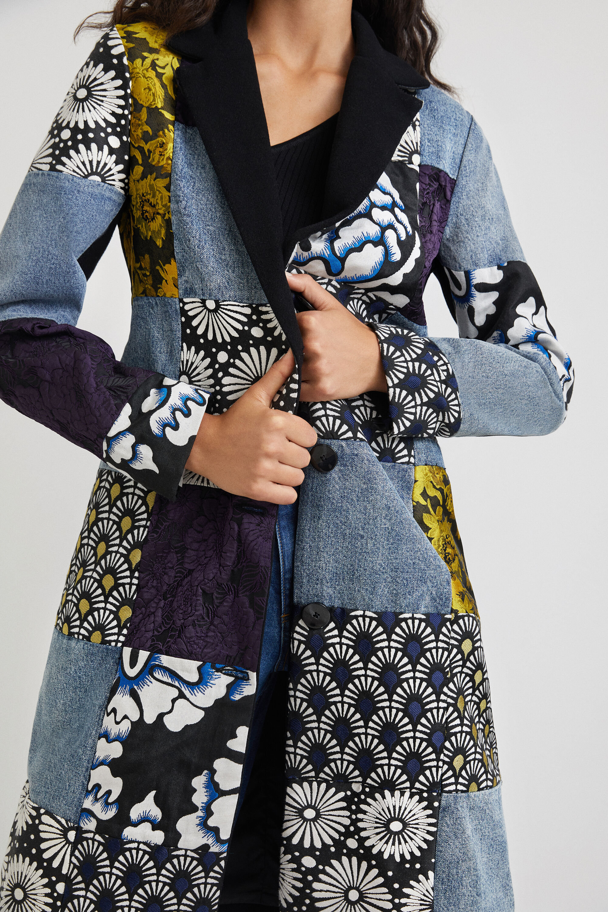 Manteau style desigual 2025