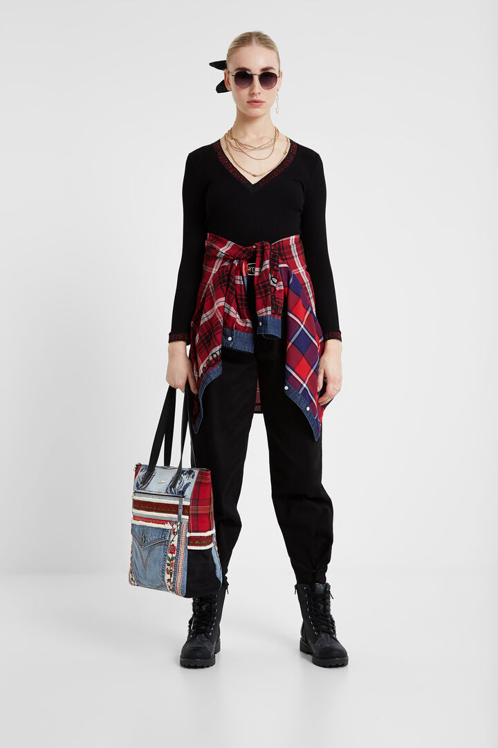 Patches red and denim shopping bag | Desigual