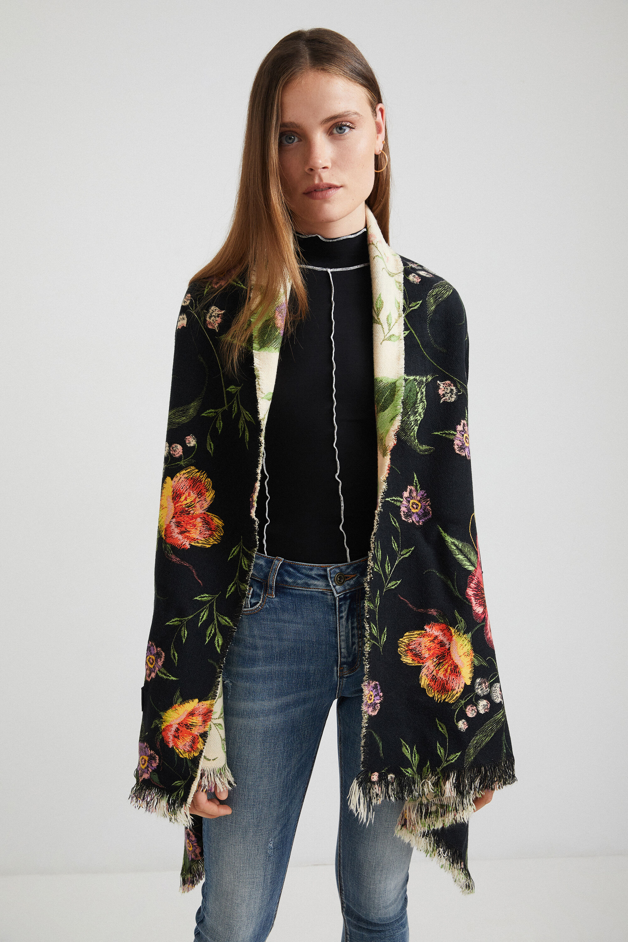 Reversible shawl print