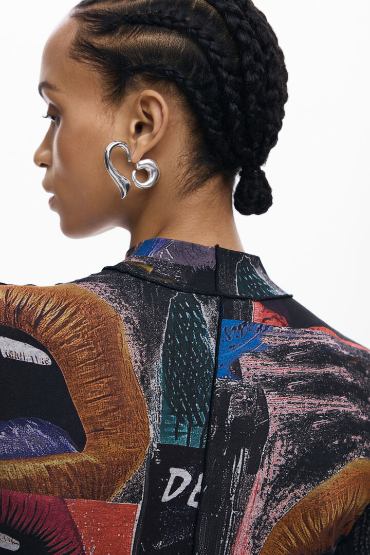 LANGERMIG T-SHIRT MET HOGE KRAAG | Desigual