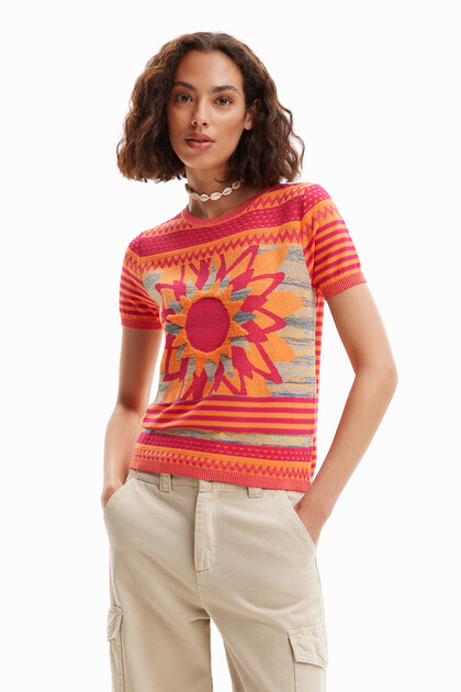 Knit flower T-shirt