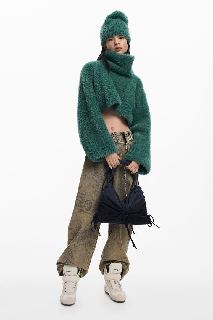 PACK CROP SWEATER AND HAT | Desigual