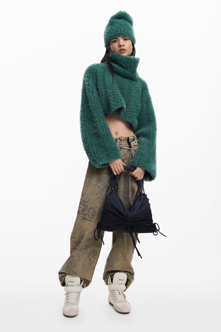 BALĺČEK KRÁTKÝ SVETR A ČEPICE