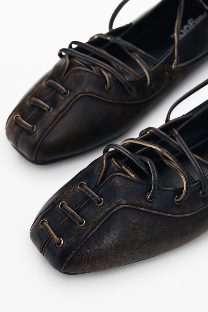 CHAUSSURE PLATE NOIRE | Desigual