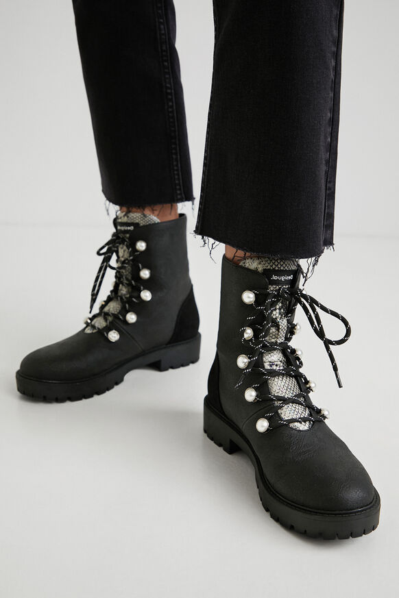 Half boot pearls | Desigual