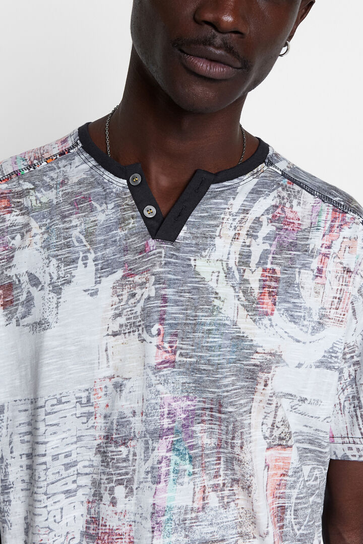 Camiseta efecto prenda al revés | Desigual