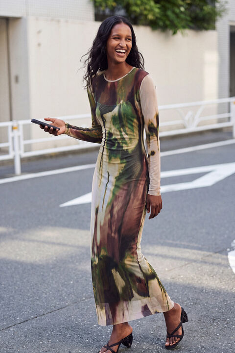 ABITO LUNGO IN TULLE