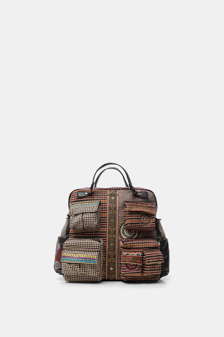 Rucksack mit vielen Taschen und Patch | Desigual