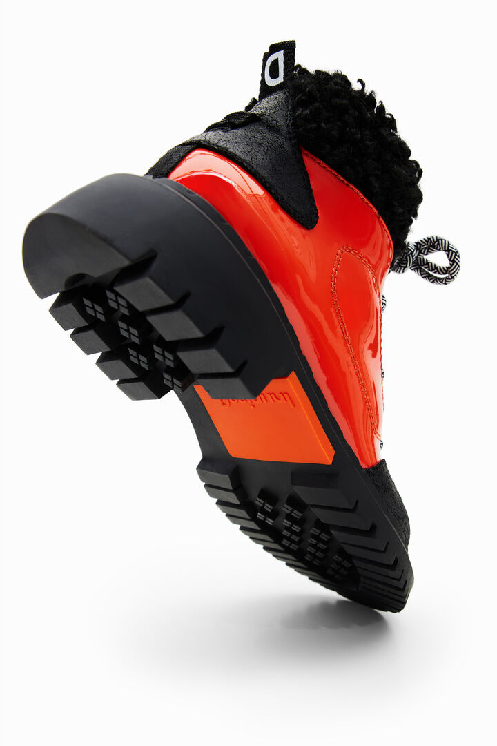 Bota trekking cordones | Desigual
