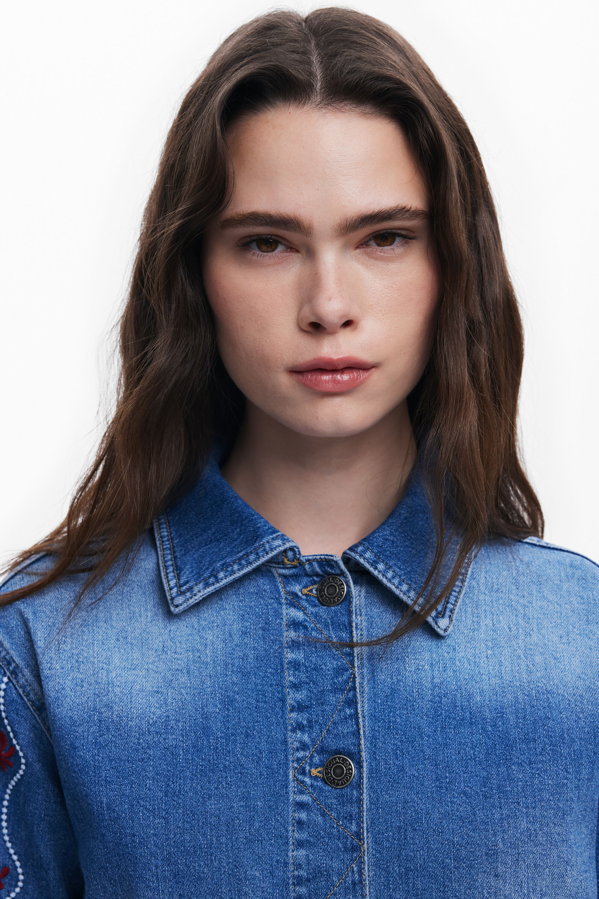 フラワーデニムジャケット 女性用 I Desigual.com