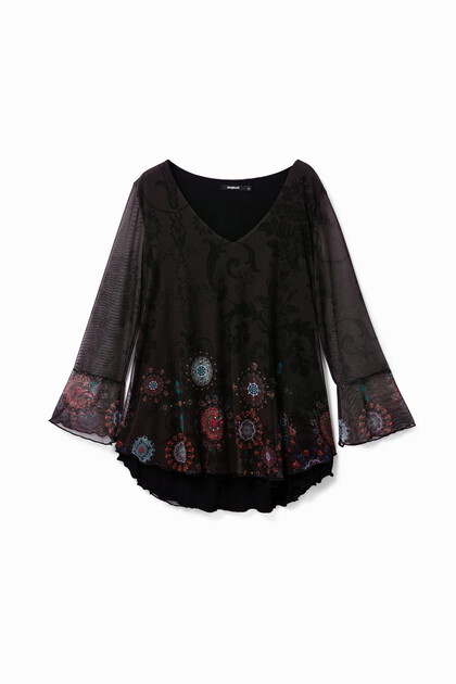 Camiseta multicapas avolantada