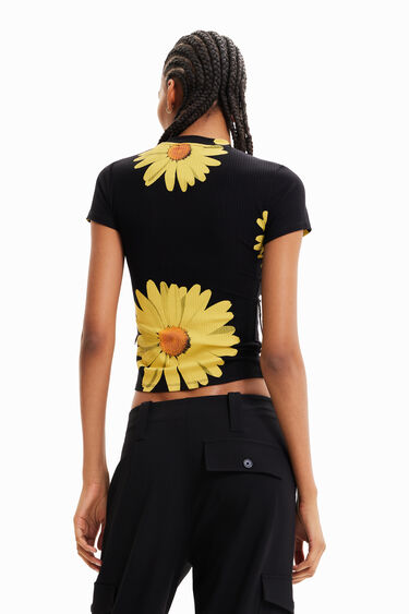 T-shirt marguerites tissu côtelé | Desigual