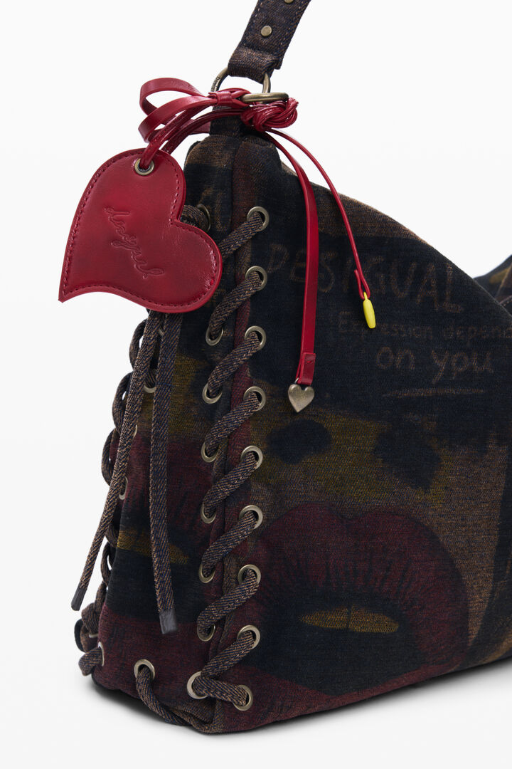 Grote tas met graffiti lippen