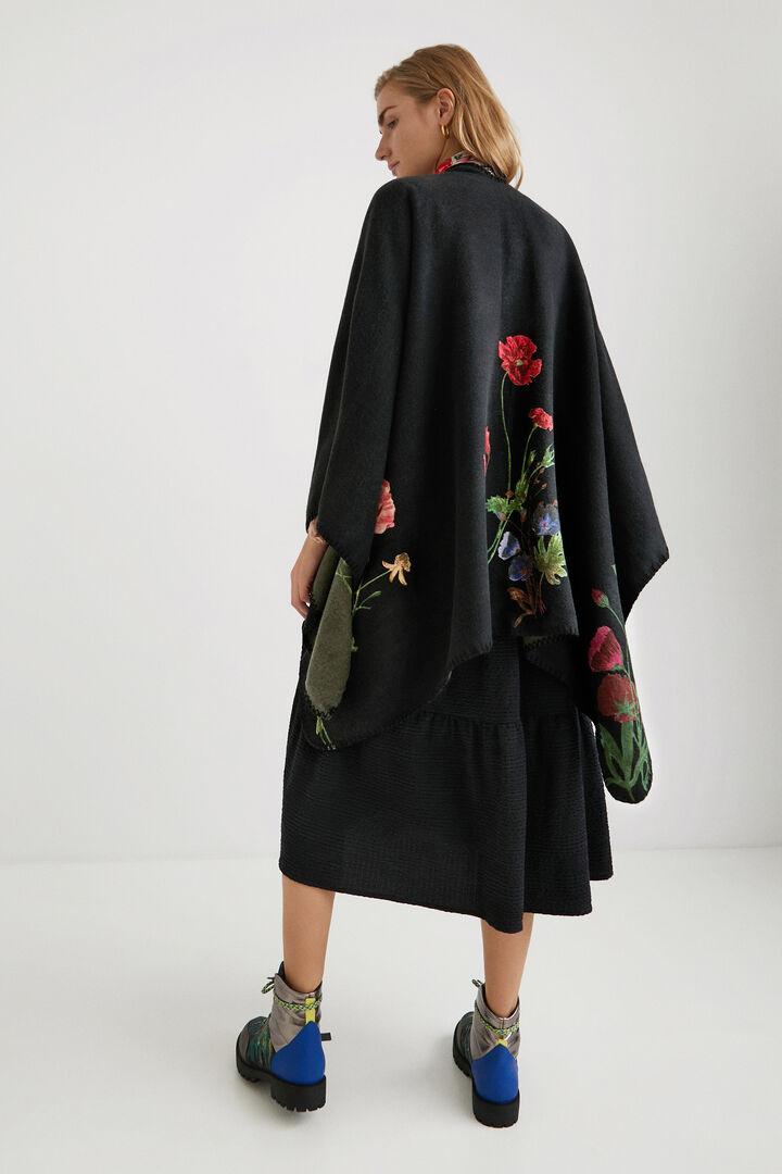 Embroidered long poncho | Desigual