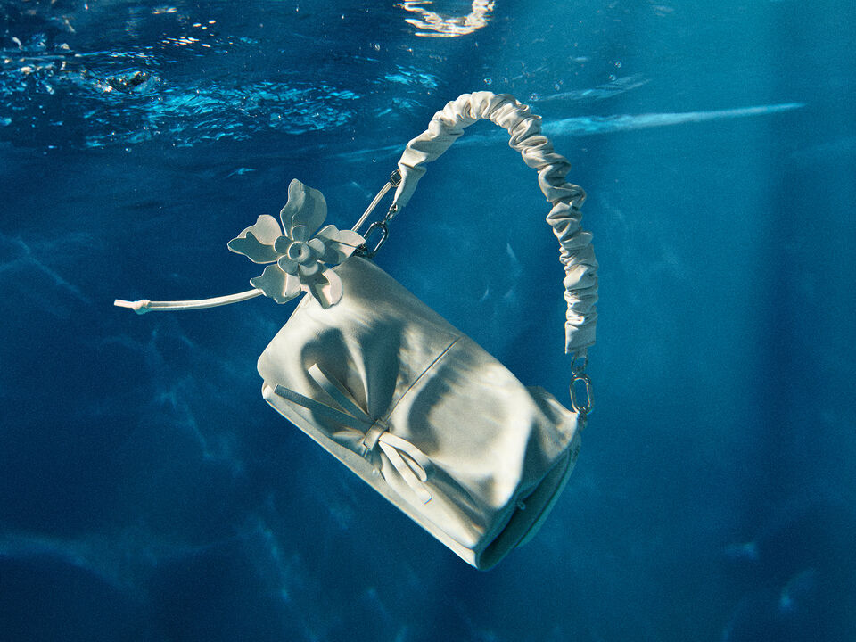 Bolso lazo brillante