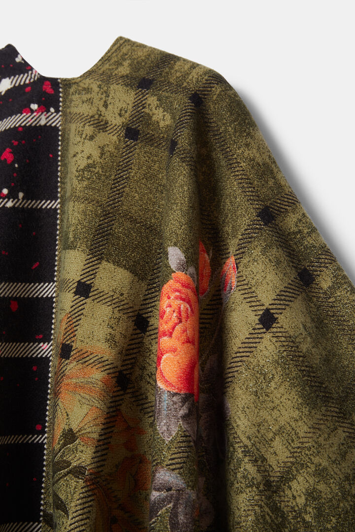 Half-half reversible poncho | Desigual