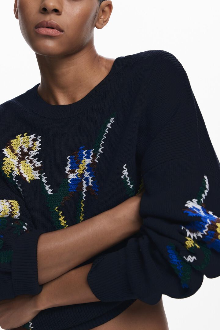 Jacquard sweater with embroidered flowers