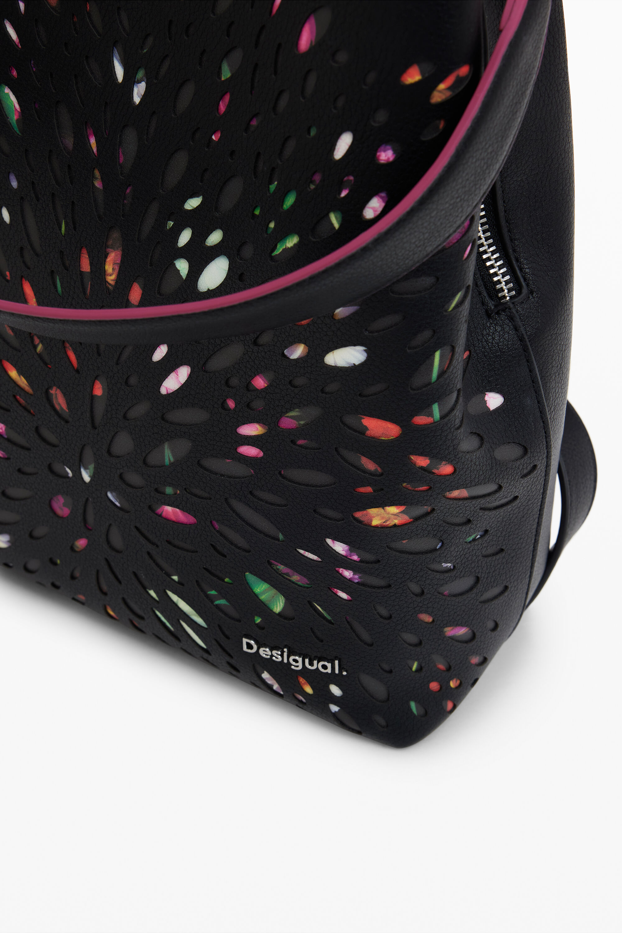 Desigual ミニパンチングバックパック In Black