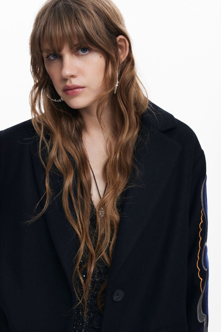Abrigo mangas estampadas | Desigual
