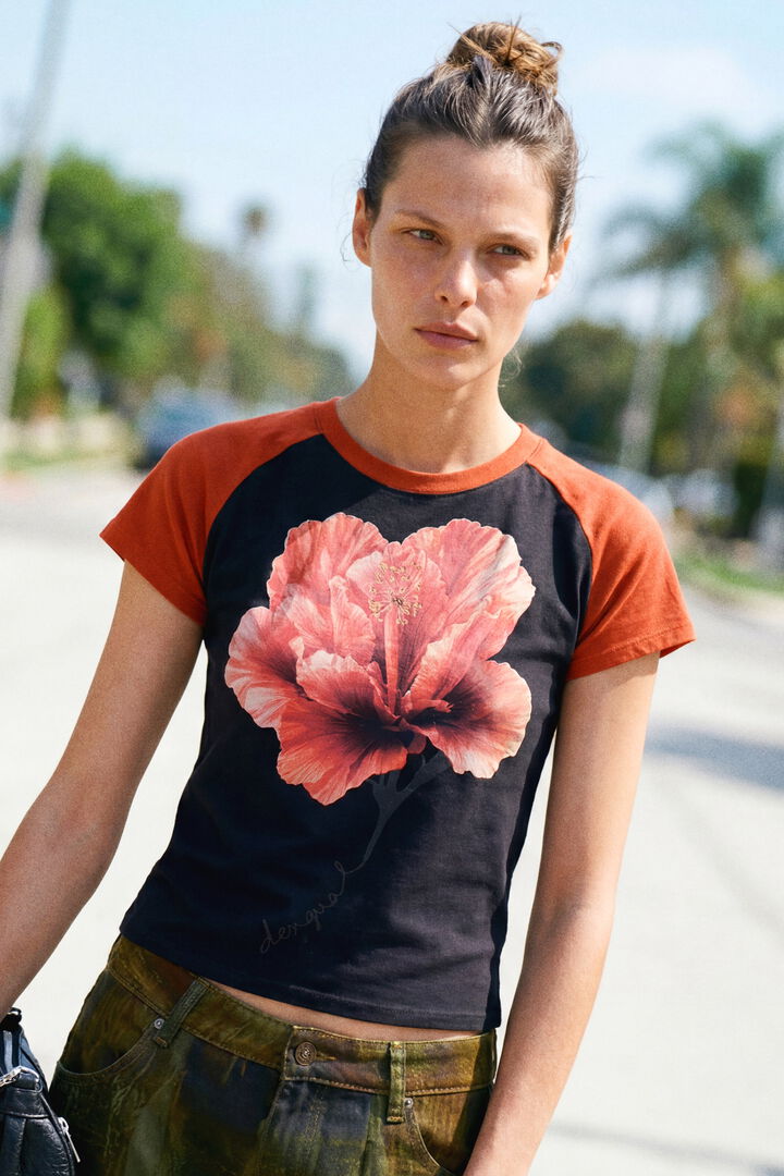 Printed short sleeve t-shirt