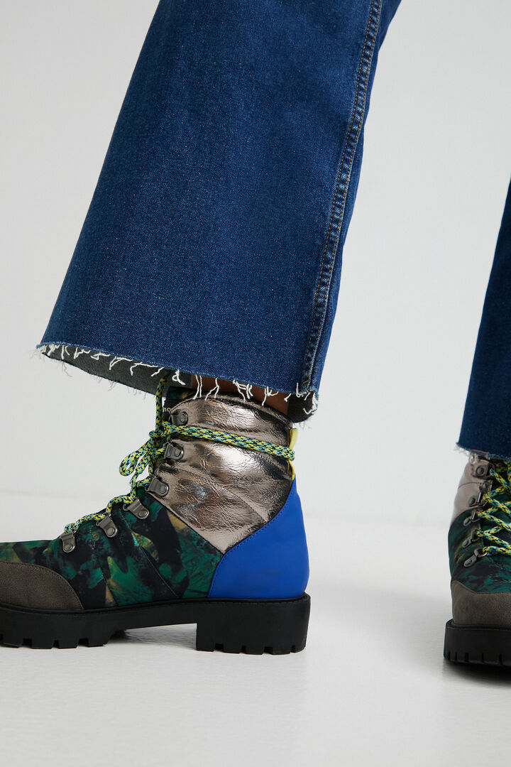 Wide leg ankle grazer jeans | Desigual