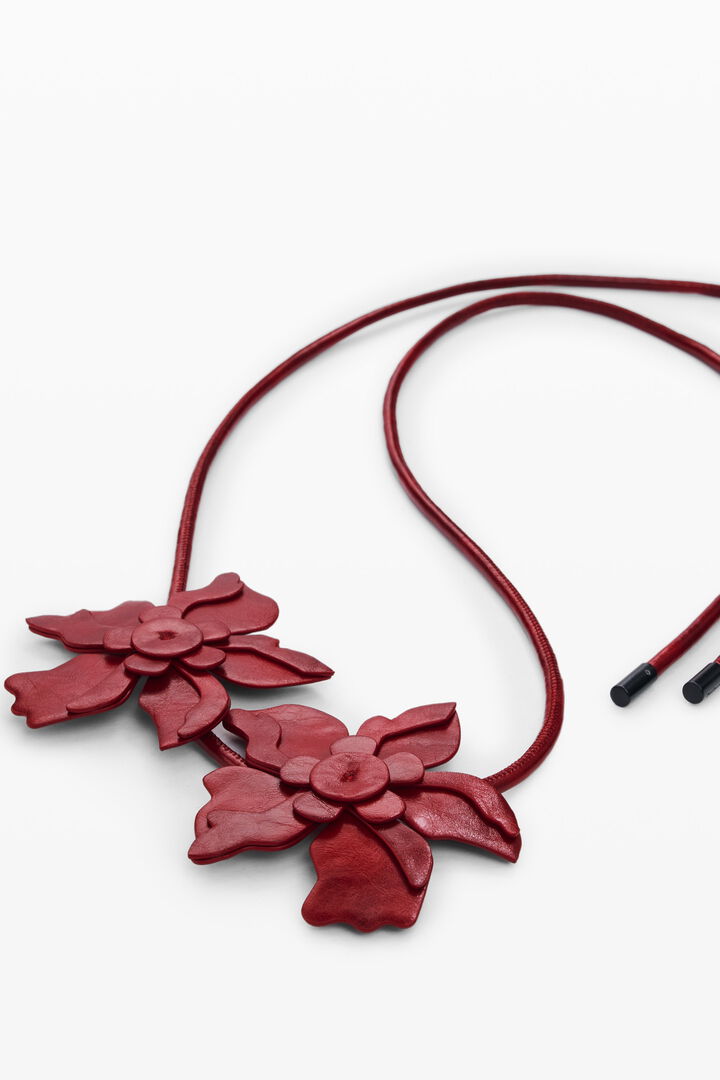 Cinturó flors efecte pell | Desigual