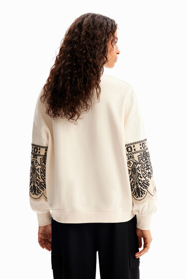 Dessuadora oversize brodada | Desigual