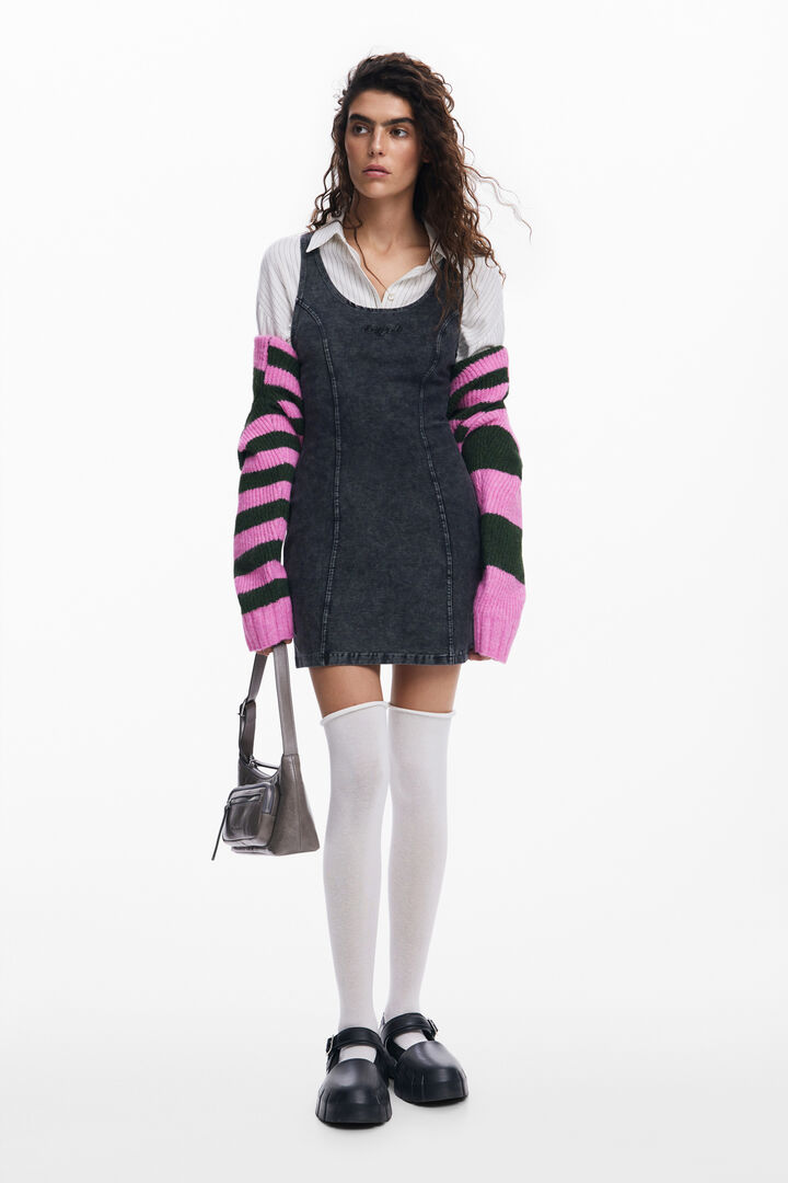 Vestido corto efecto lavado | Desigual