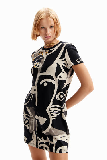 Sukienka koszulkowa mini twarze | Desigual