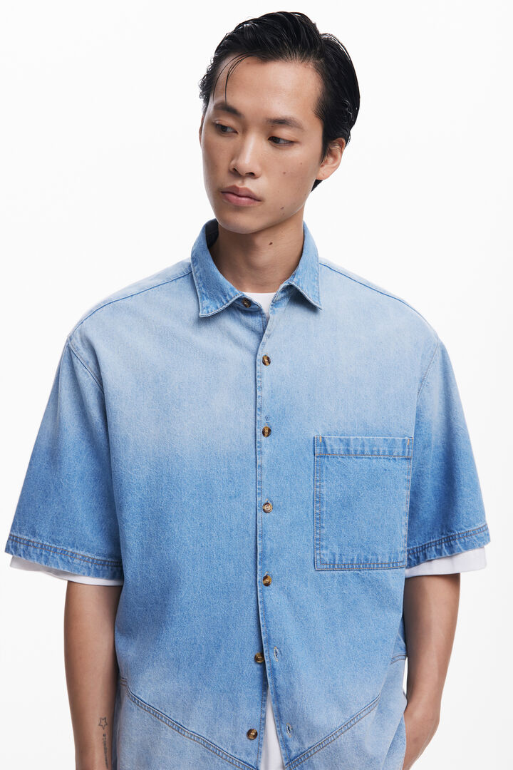 デニムシャツのステッチ | Desigual